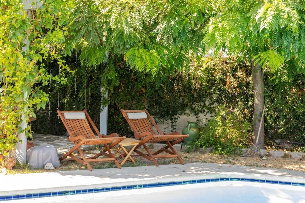 Casa de férias Newly Furnished Pool House Los Angeles